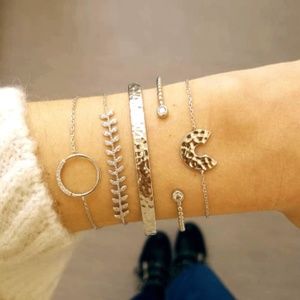 'Adorn' Gold Bangle Bracelet Set (5 pc.)